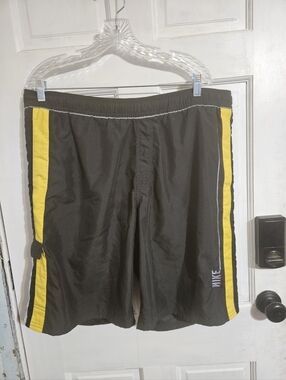 Nike Swim Trunks XL Gray/yellow